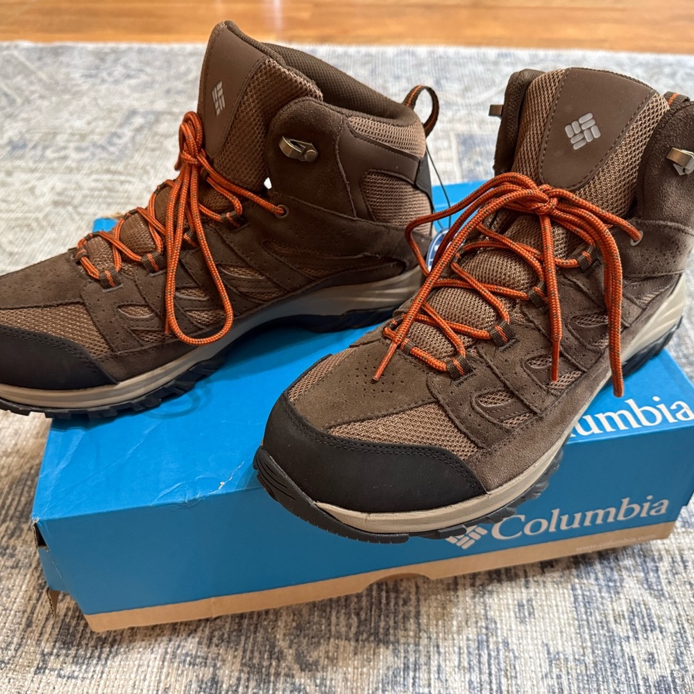 Columbia Brown Mid-Height Hiking Boots with Orange Laces